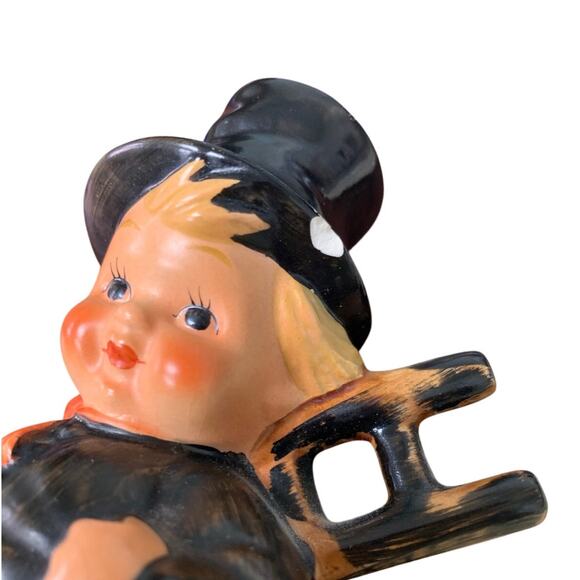 Vintage Hummel Goebel KF40 Boy Chimney Sweep Collectible Ceramic Figurine - Picture 7 of 7